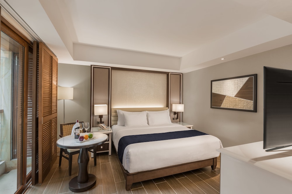 Henann Crystal Sands Resort 19/40
