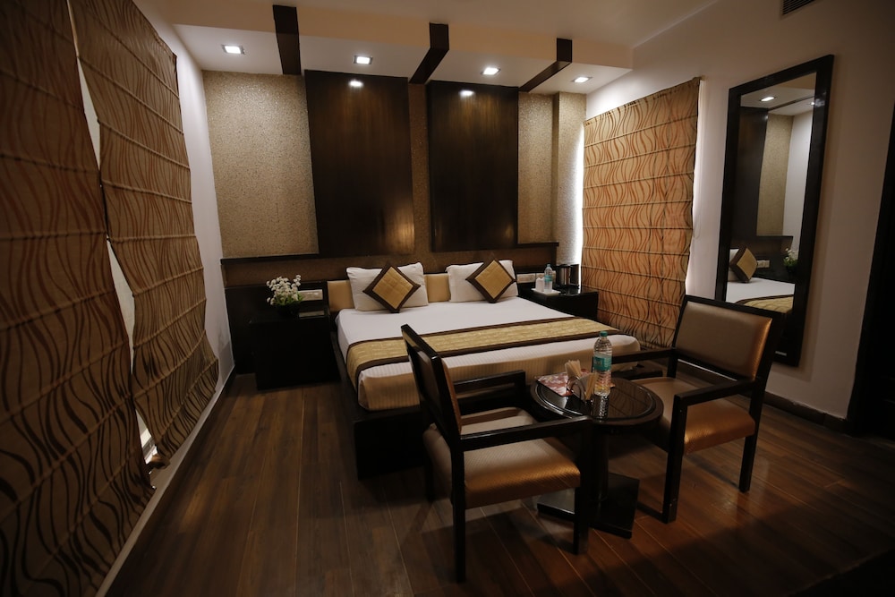 HOTEL DELHI PRIDE 29/42
