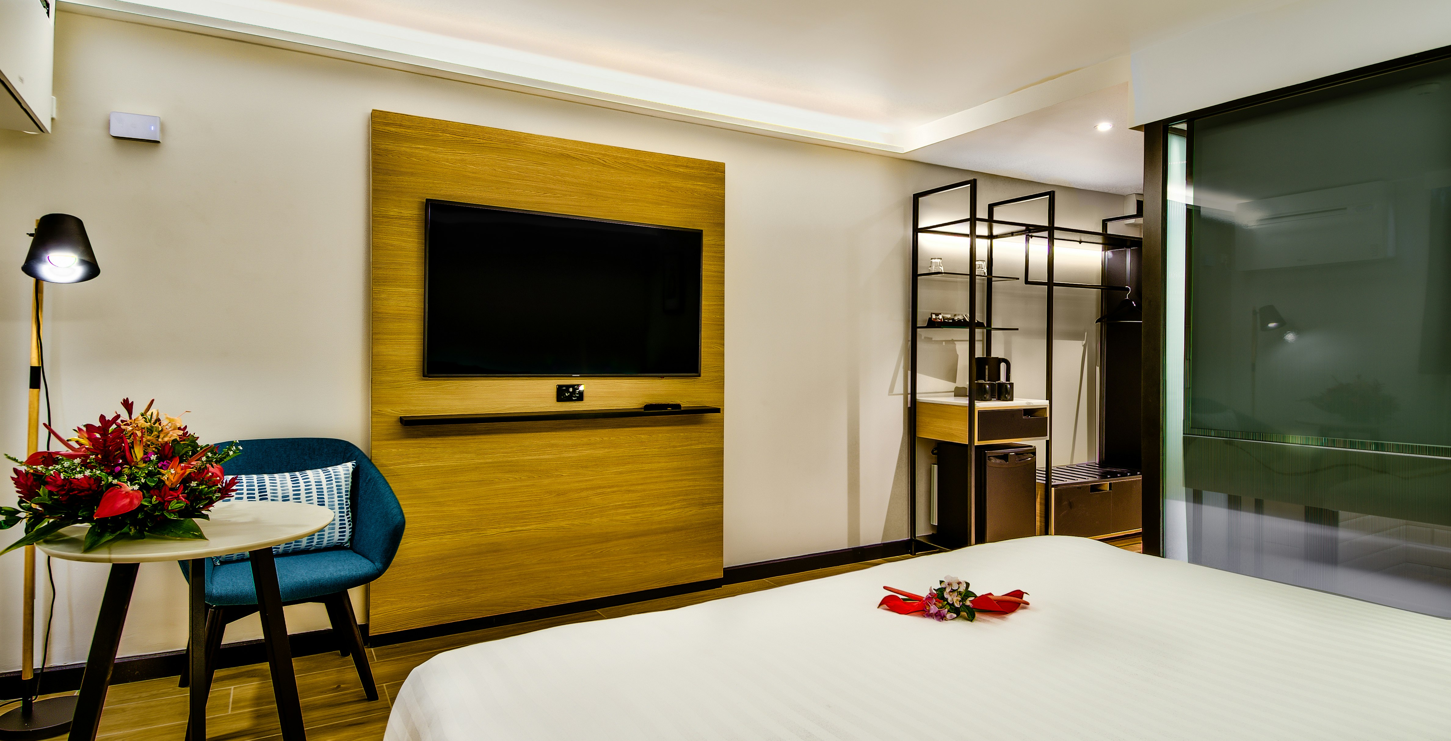 Tanoa Plaza Hotel 1/6