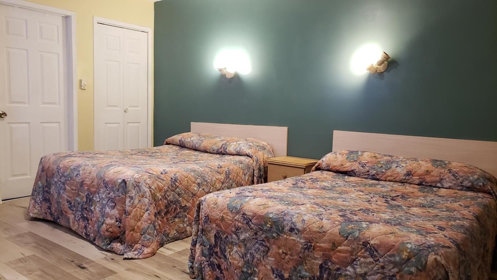 Oakwood Motel 20/56