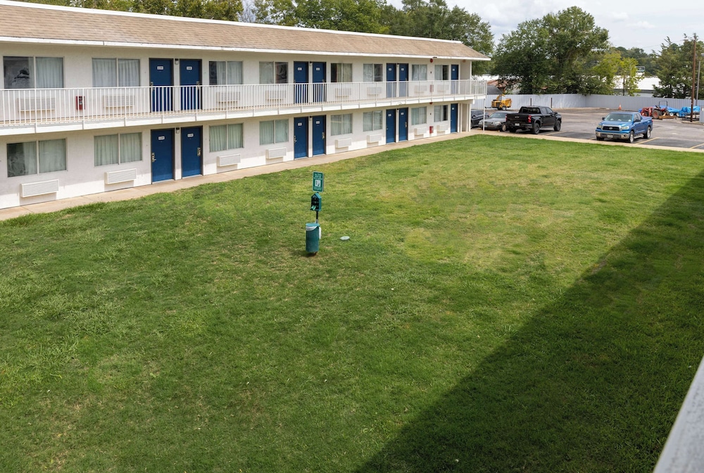 Motel6 Lufkin, TX 25/29