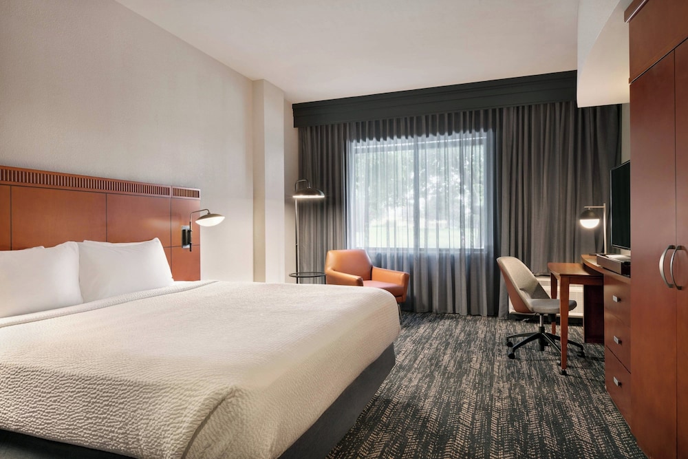 Room at Courtyard Lancaster, LANCASTER - PA