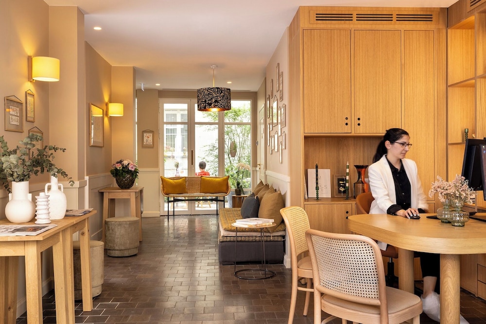 Le Petit Oberkampf Hotel and Spa 39/56