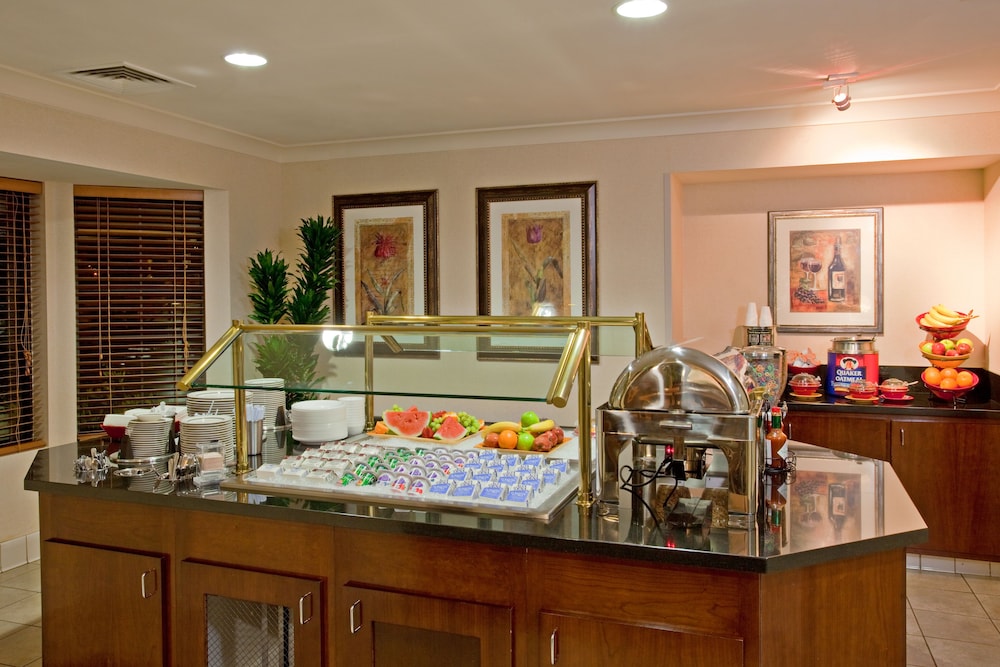 Staybridge Suites Palmdale 30/43
