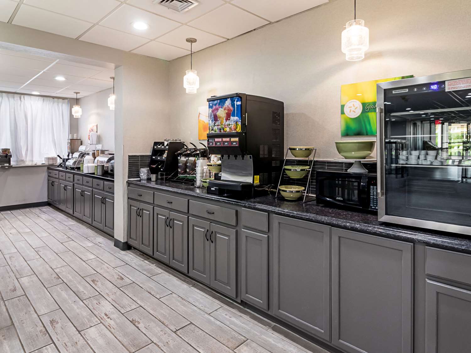 Quality Inn Knoxville TN 3/16