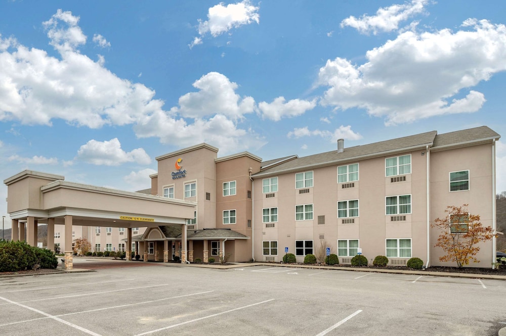 Comfort Inn & Suites Northern Kentucky 44/48