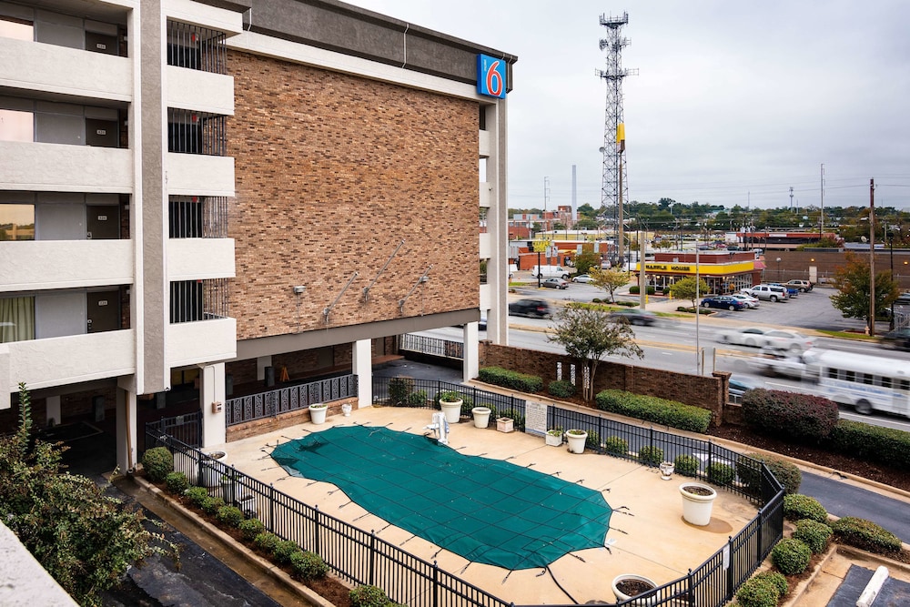 Motel6 Columbus, GA - Downtown
