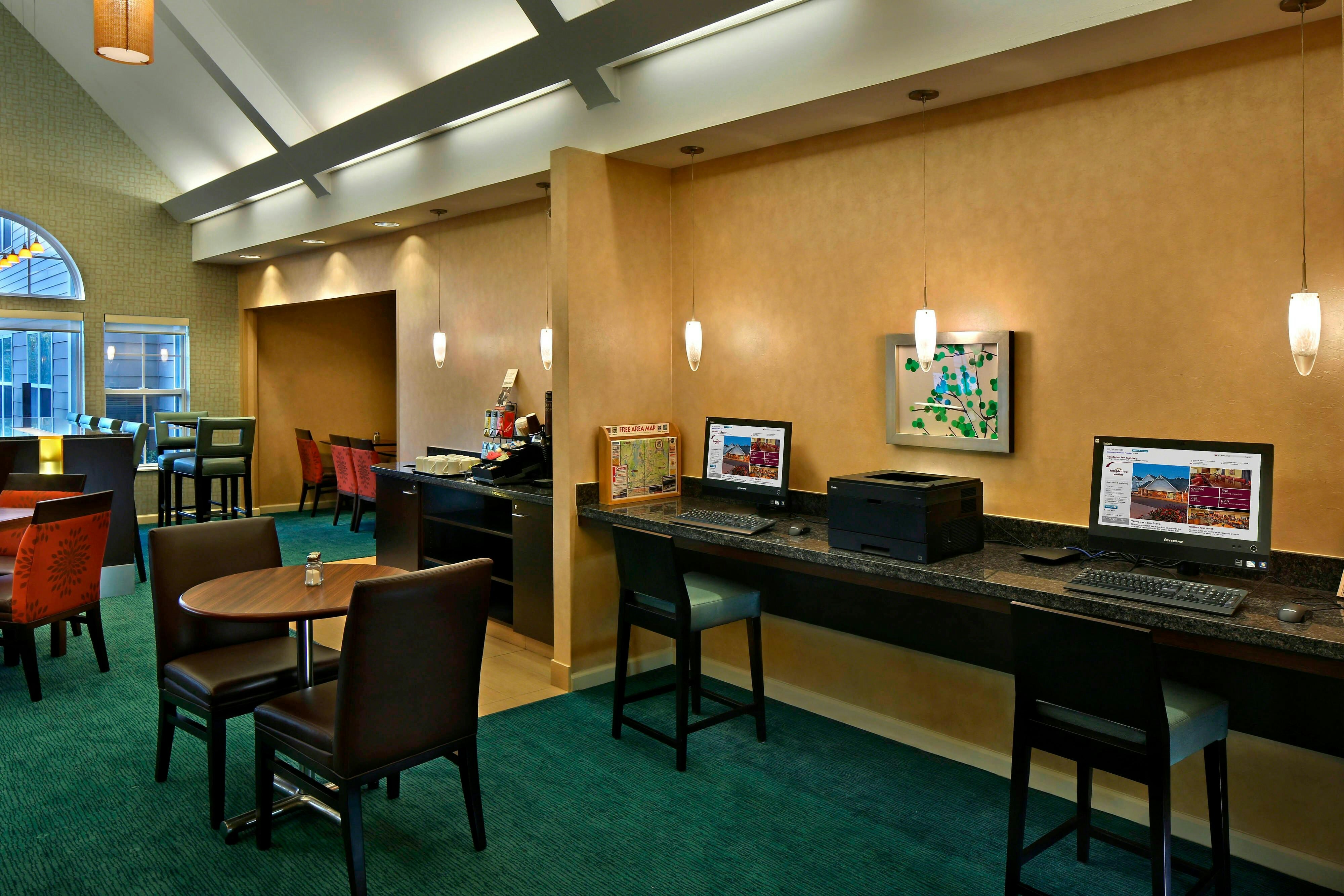 Residence Inn Marriott Danbury 18/27