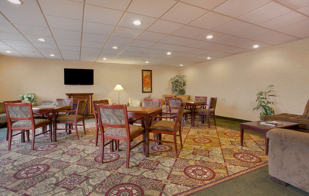 Comfort Inn and Suites Shelbyville KY 37/50