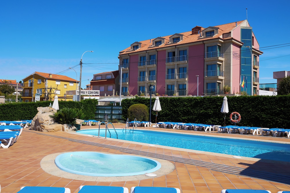 Canelas Hotel 4/45
