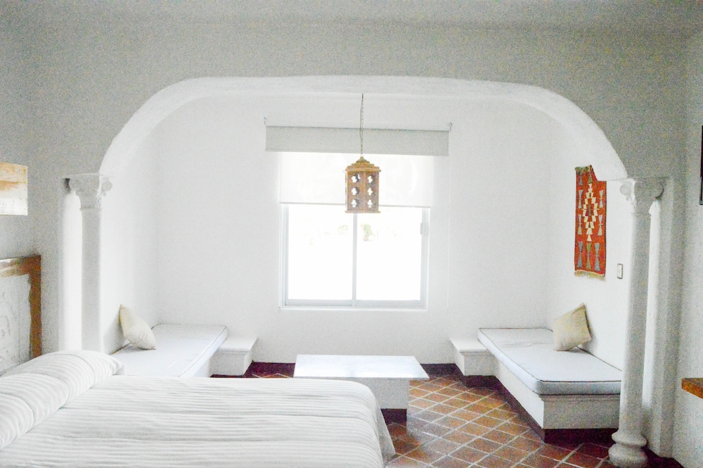 Aldea Del Bazar Puerto Escondido 10/50