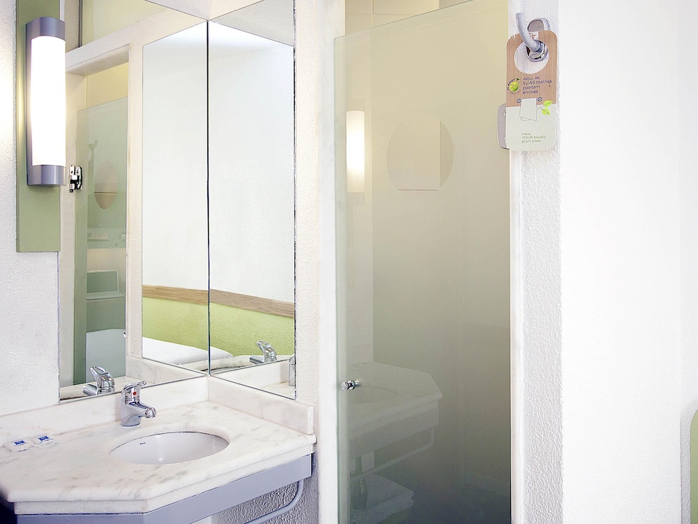 Ibis Budget Belo Horizonte Minascentro 71/74