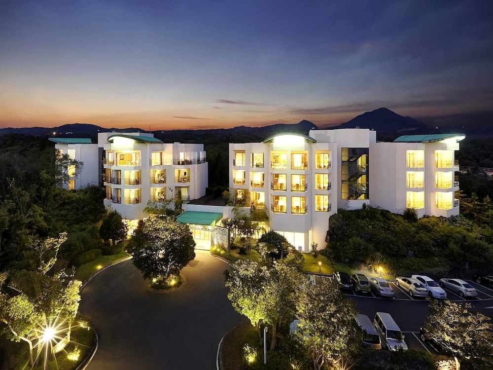Mercure Ambassador Jeju 1/46