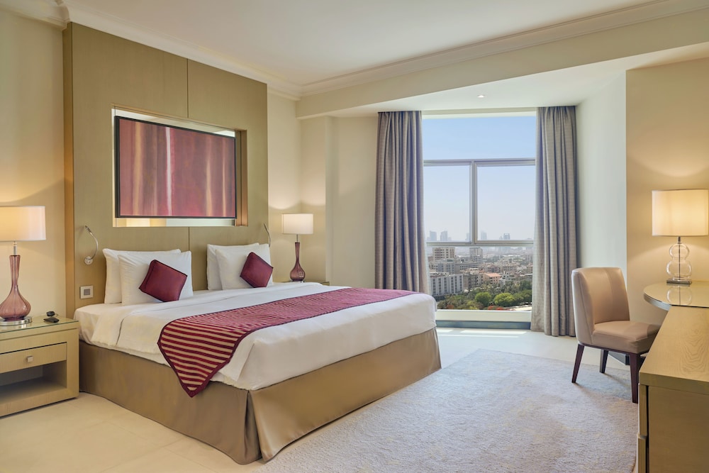 Gulf Executive Residence 12/48