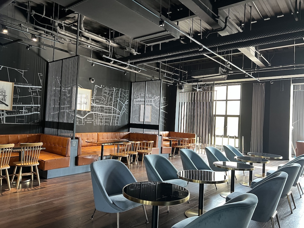 NOVOTEL HONGQIAO EXHIBITION 22/31