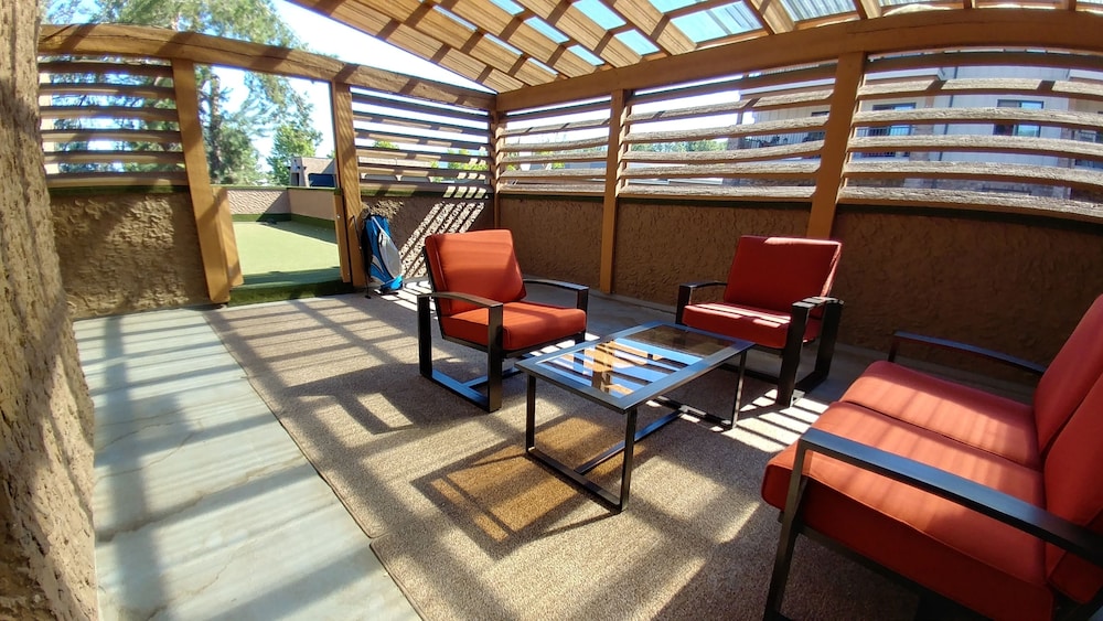 Divya Sutra Plaza & Conference Centre Vernon, BC 60/74
