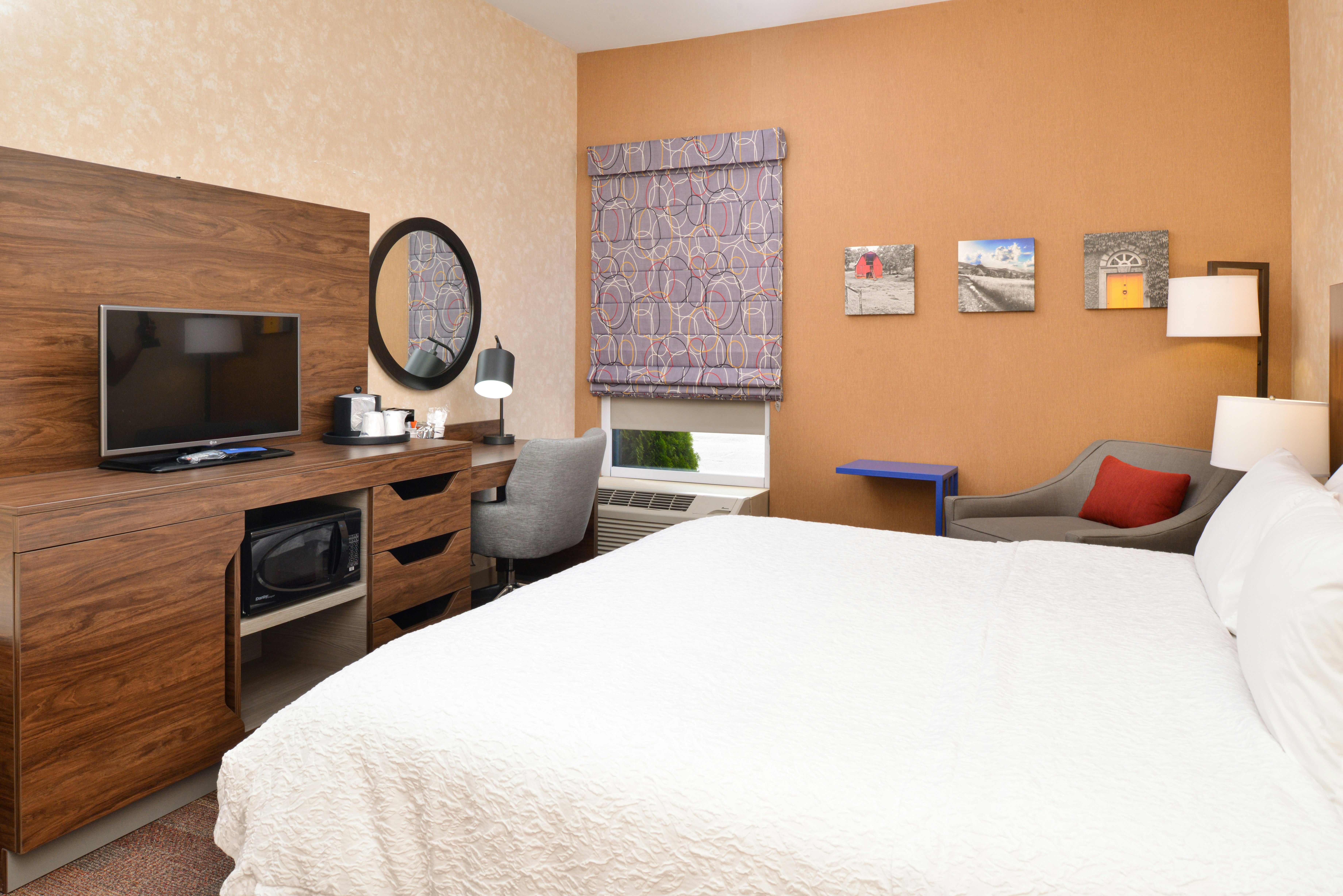 غرفة بسرير كينج، Hampton Inn Wytheville 4/7
