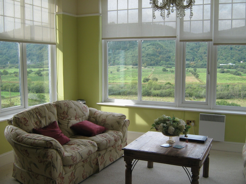 Plas Maenan Country House 32/50