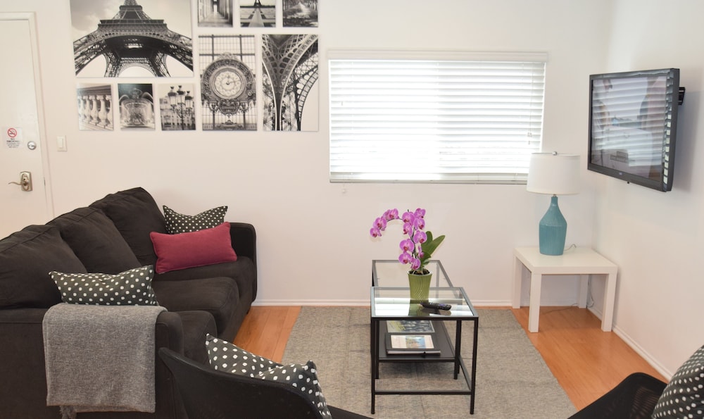 Boutique Hotel 444 37/73