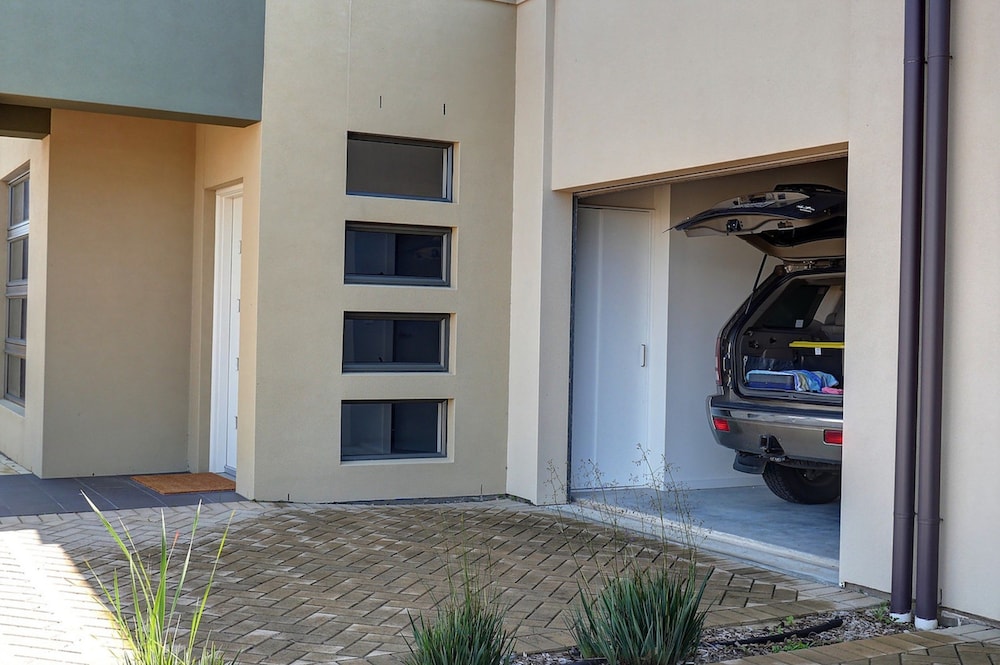 Villas on the Bay Kingscote 2/44
