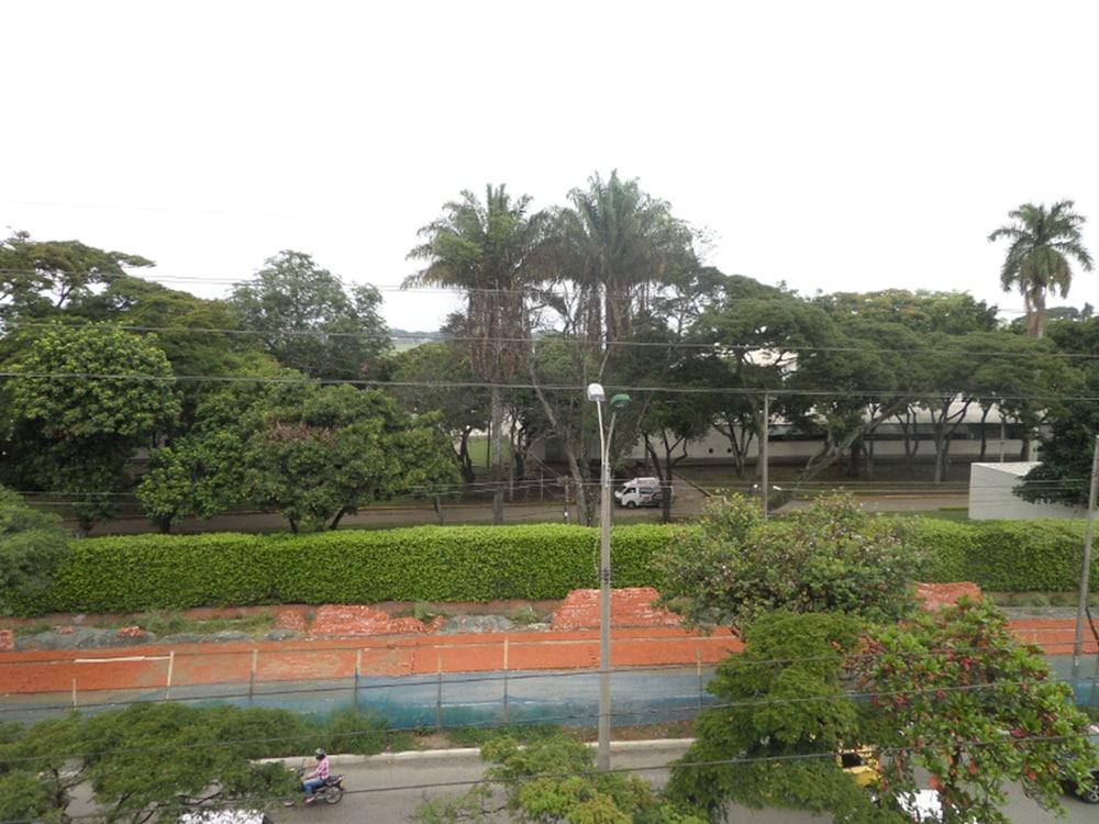 Apartahotel Barcelot 25/25