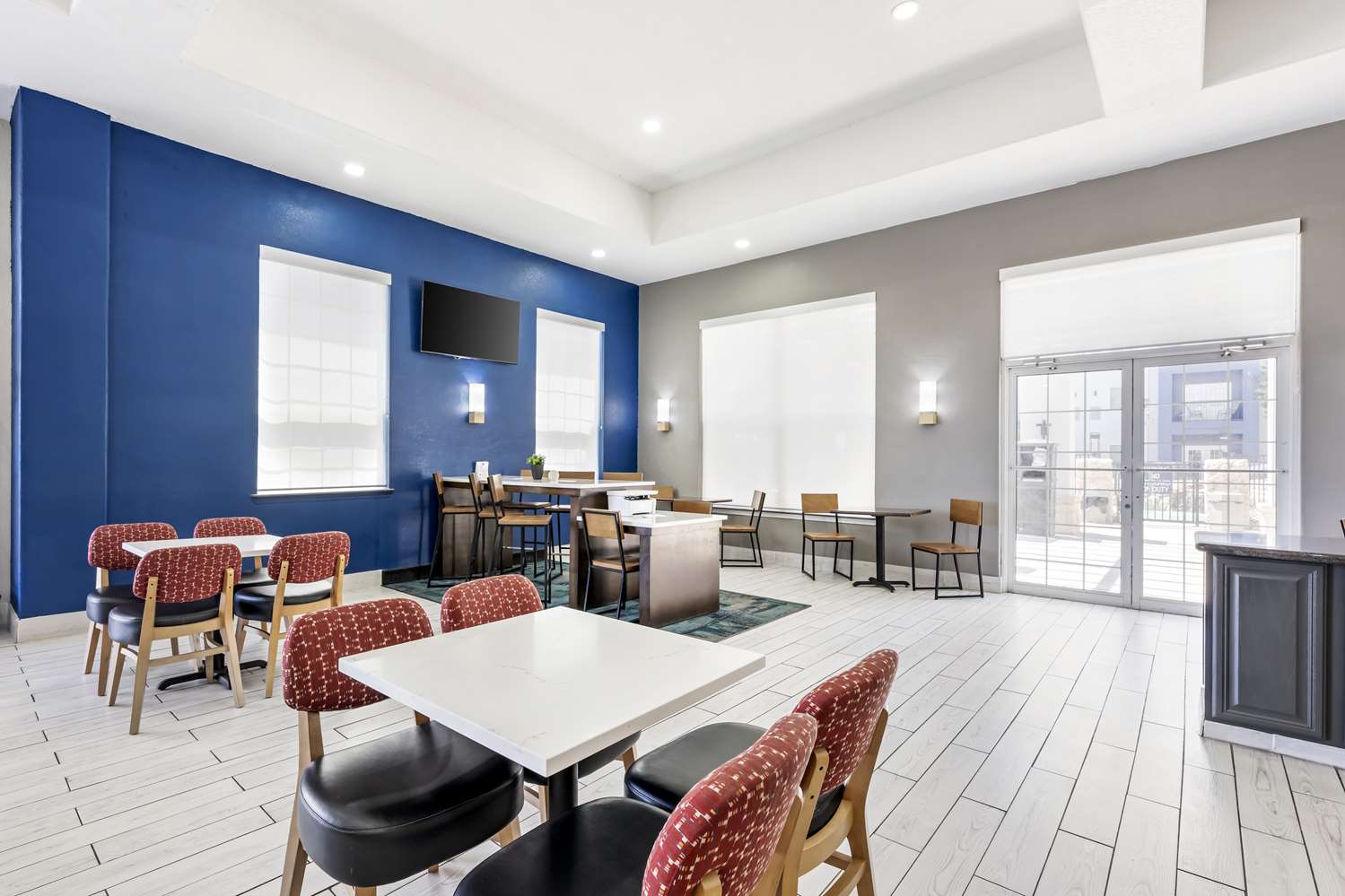 Lubbock West Inn and Suites 7/12