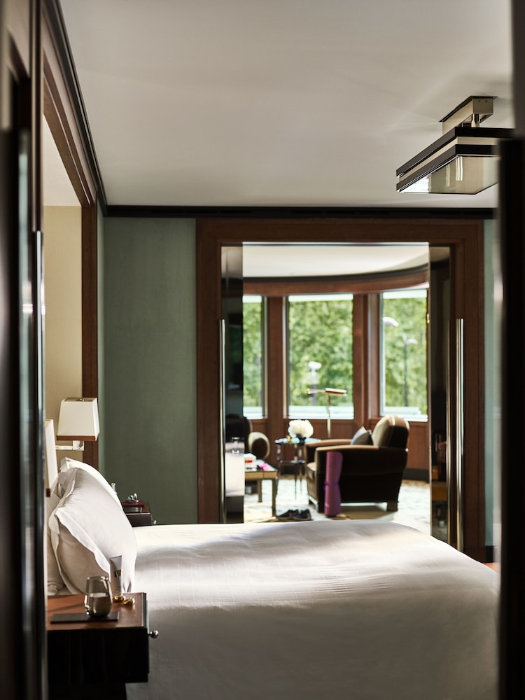 45 Park Lane Dorchester Collection 12/47