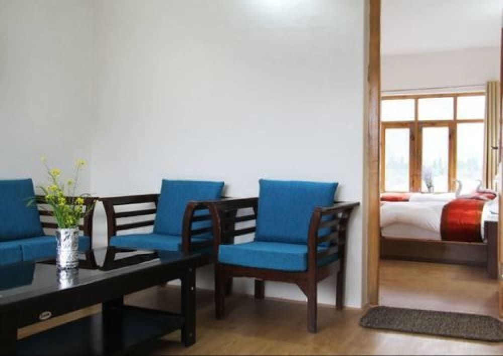 Hotel Grand Nubra 28/35
