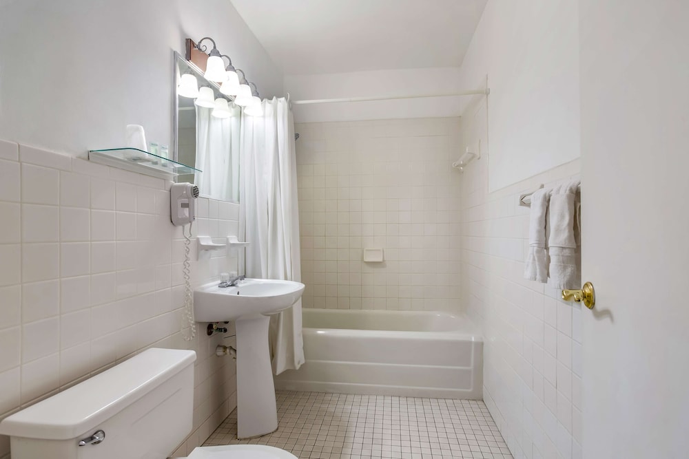 Americas Best Value Inn Historic Clewiston Inn 18/56
