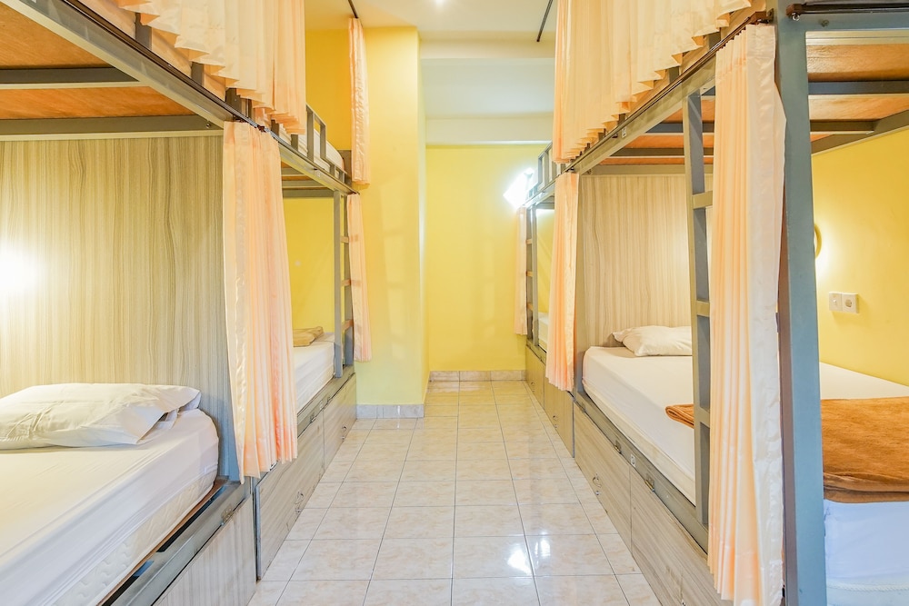 Kememai Hostel 17/50