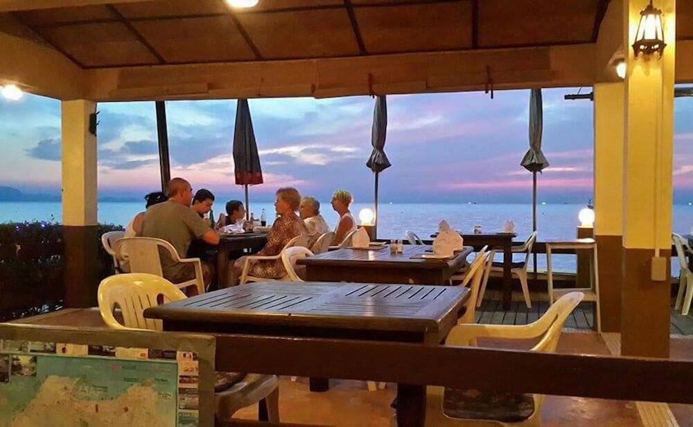 Sea Falcon Hotel 24/28