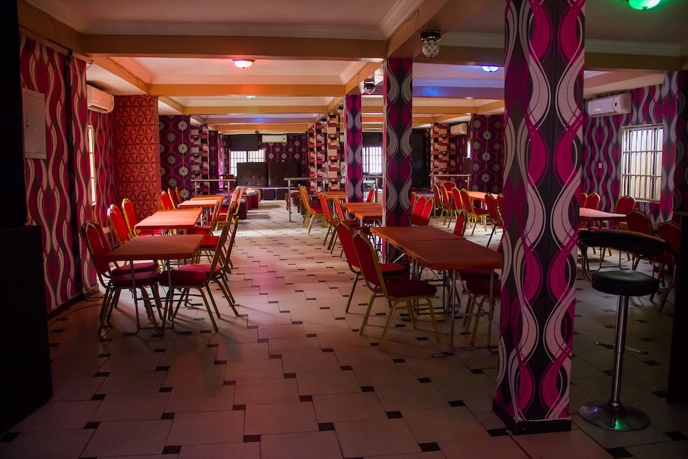 Beni Hotels 28/33