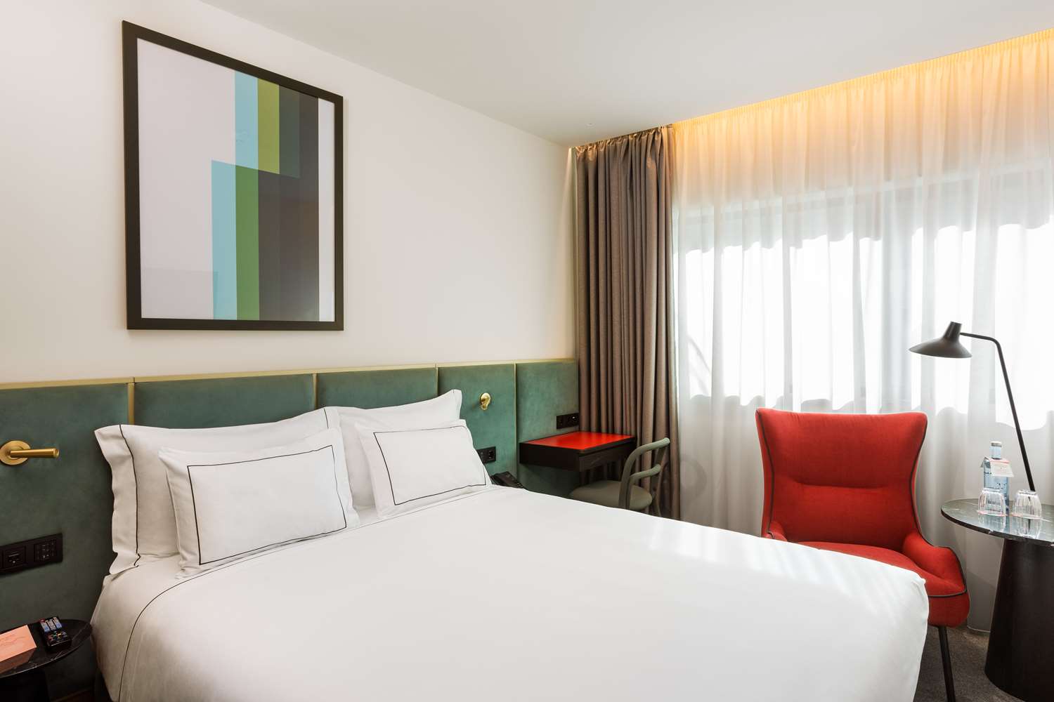Room, Queen Bed