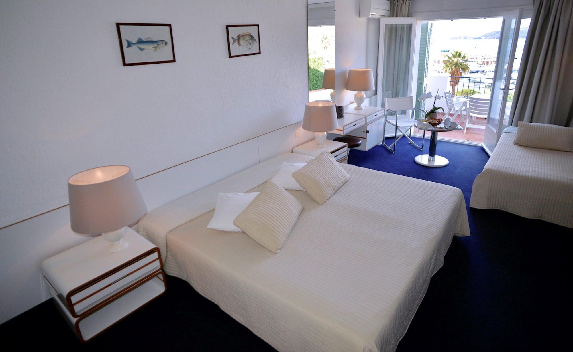 Auberge De La Calanque 23/50