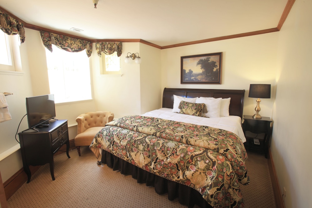 Pacific Grove Inn 44/79