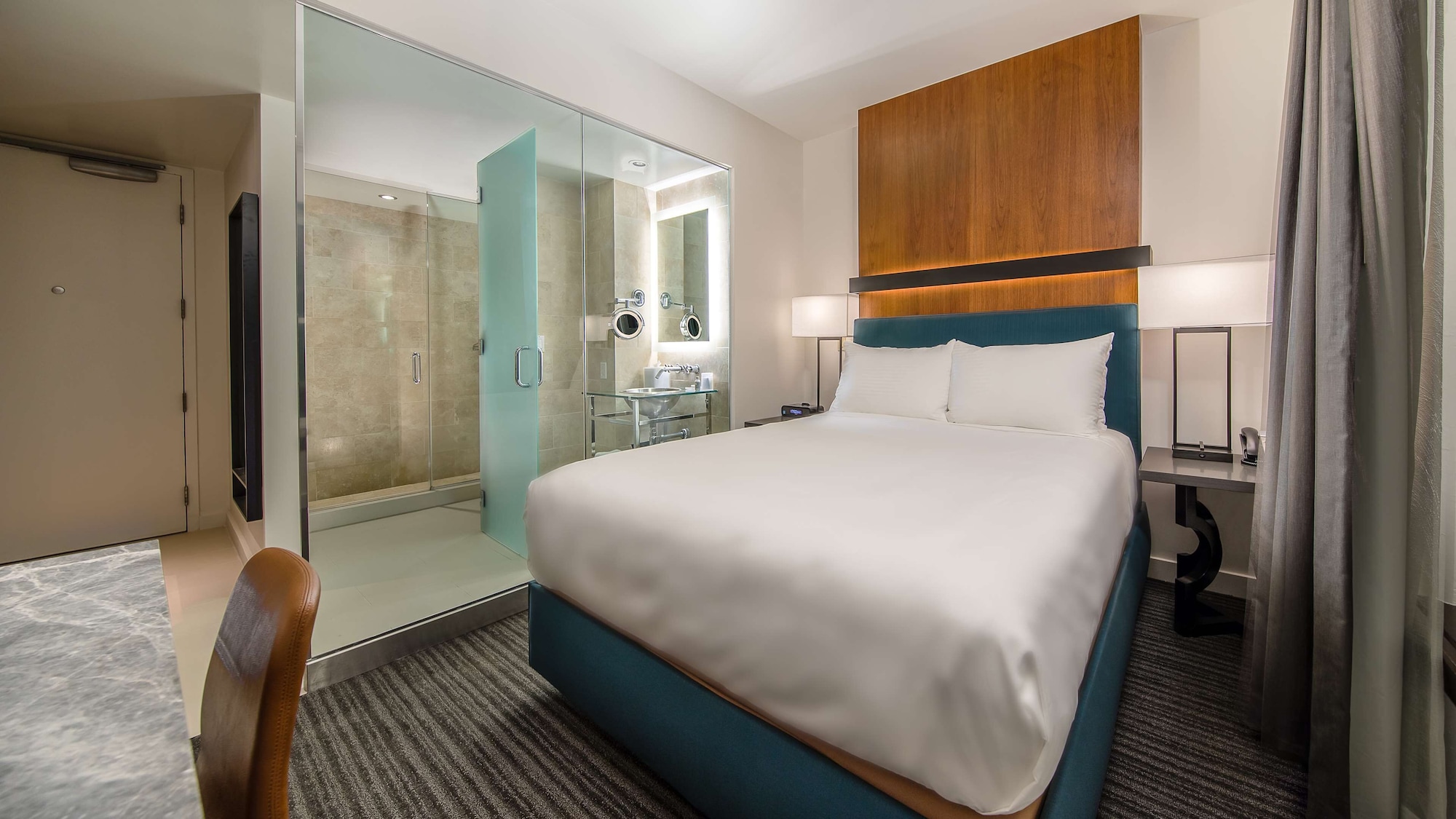 Room, Queen Bed