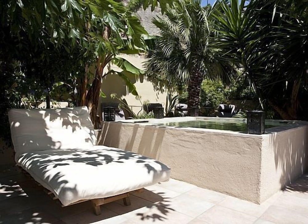 Spirit Of The Knights Boutique Hotel 55/76