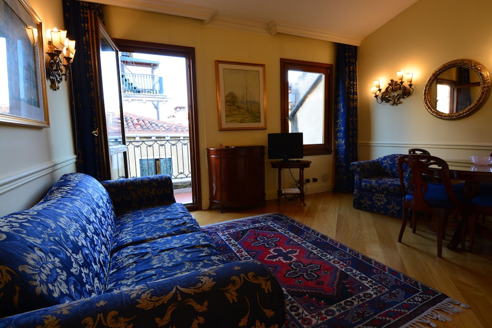 Torre dell Orologio Suites 28/60