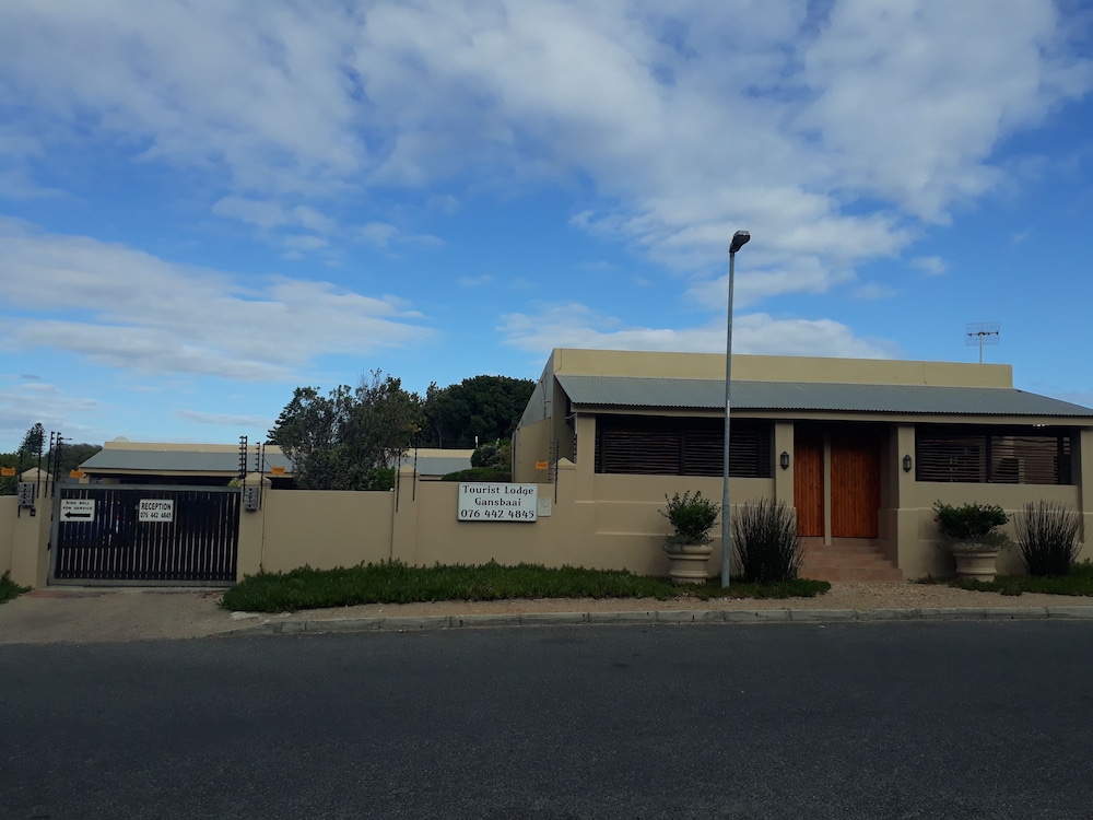 Gansbaai Town Lodge 1/26