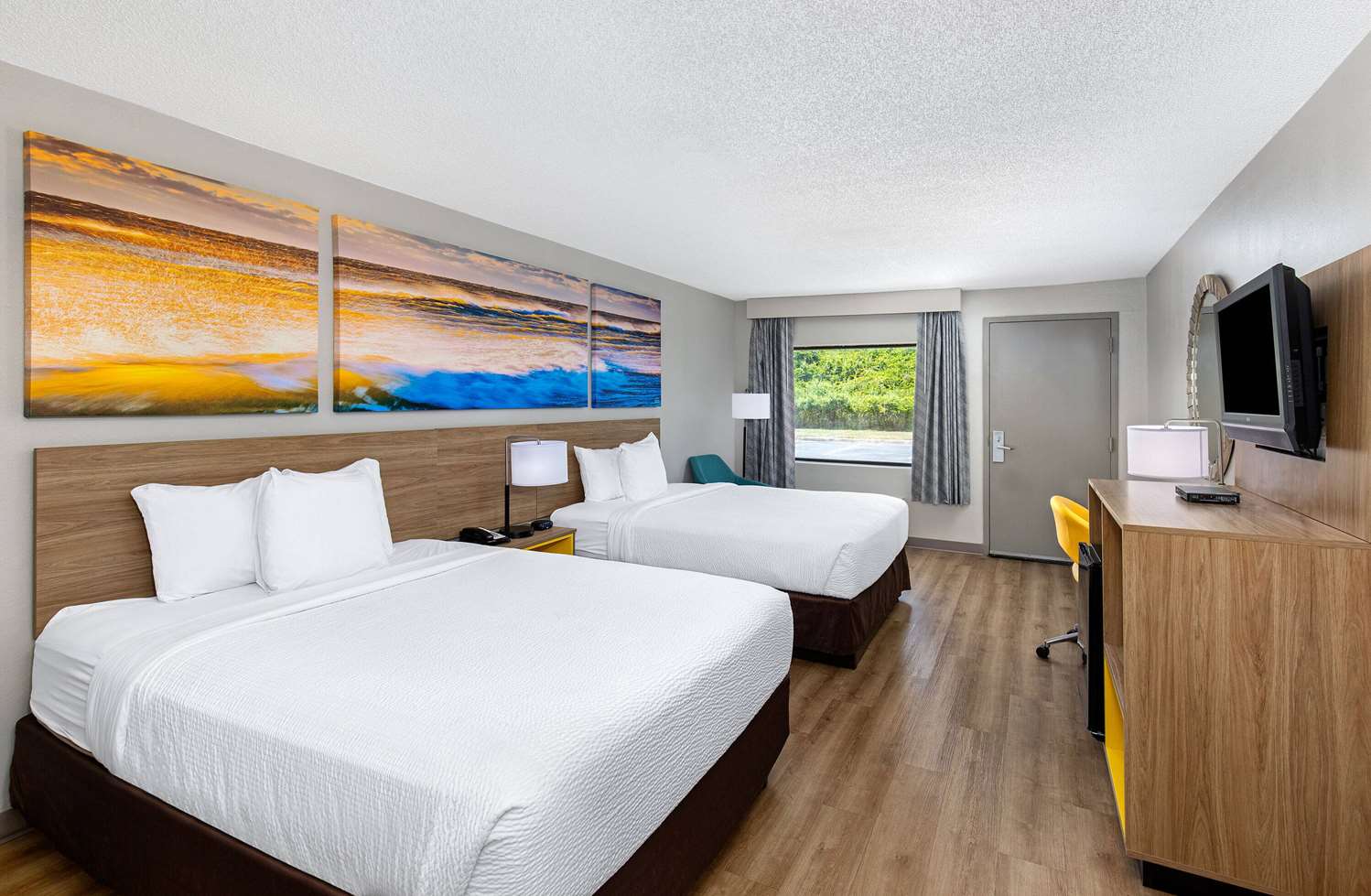 Days Inn by Wyndham - St. George, SC 9/41