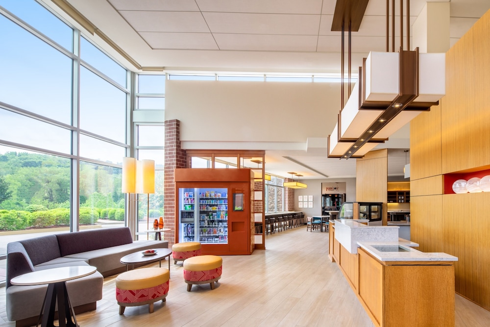 Hyatt Place at The Hollywood Casino Pittsburgh South 53/60