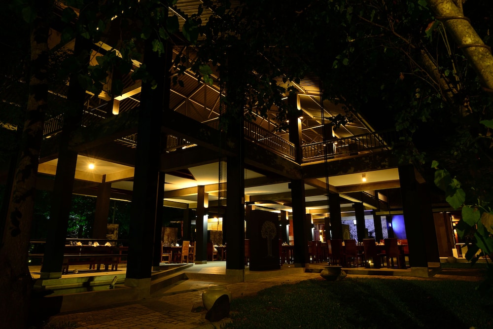 Nil Diya Mankada Safari Lodge in Udawalawa