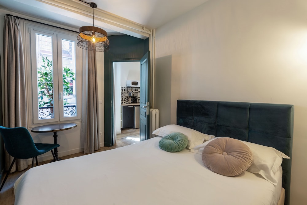 Hotel Maat Etoile 6/54