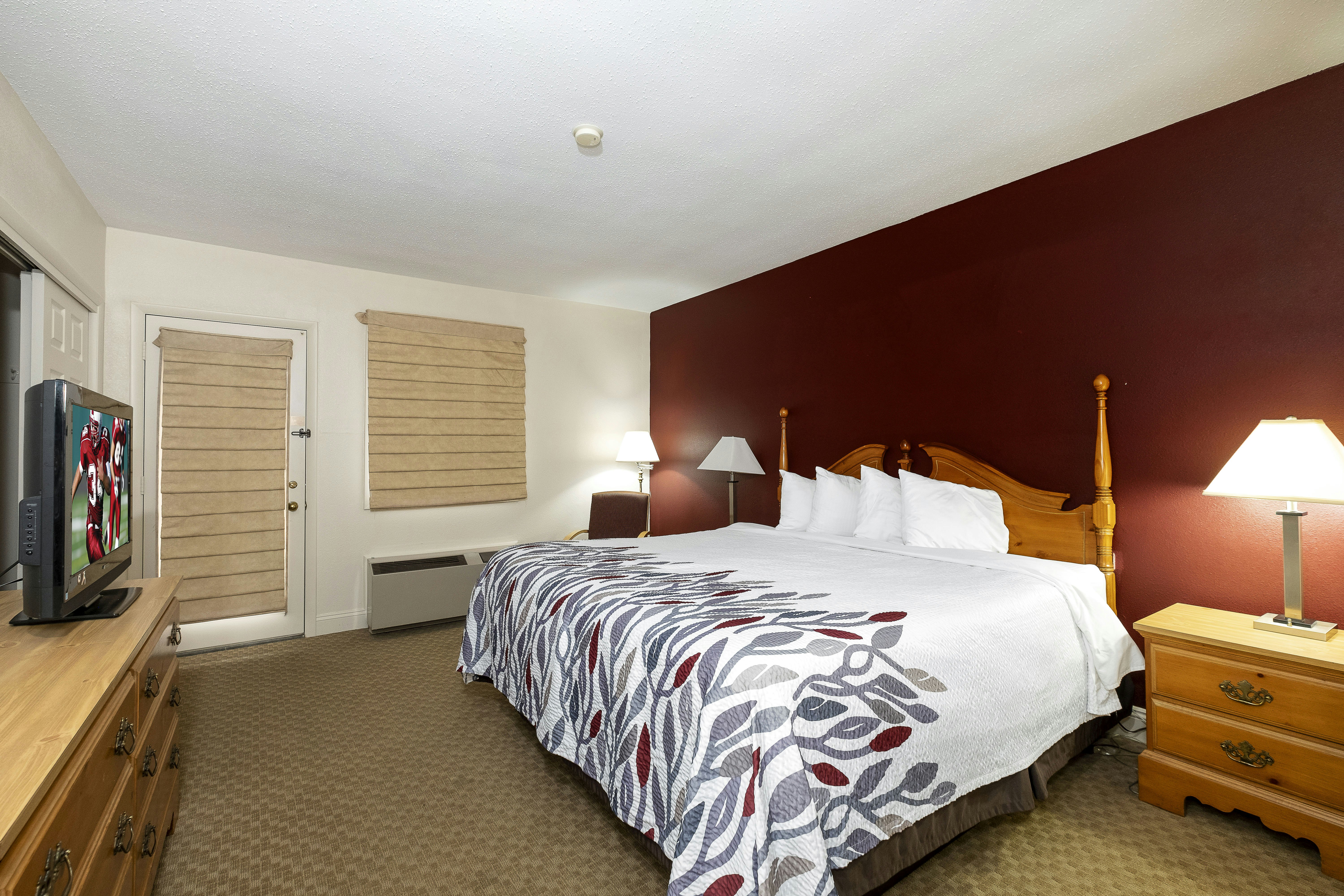 Red Roof Inn Suites Hazleton 12/39