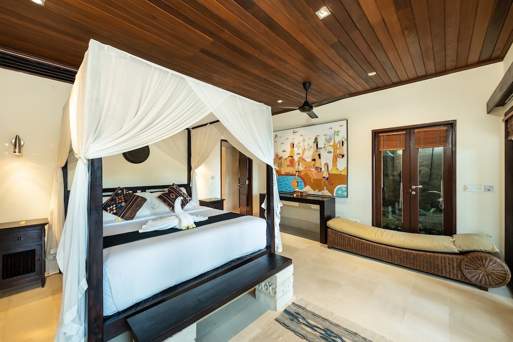 Villa Vajra 3/27