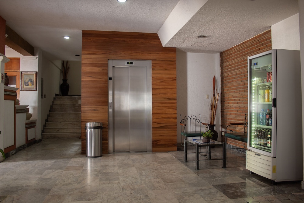 Estanza Hotel and Suites 5/58
