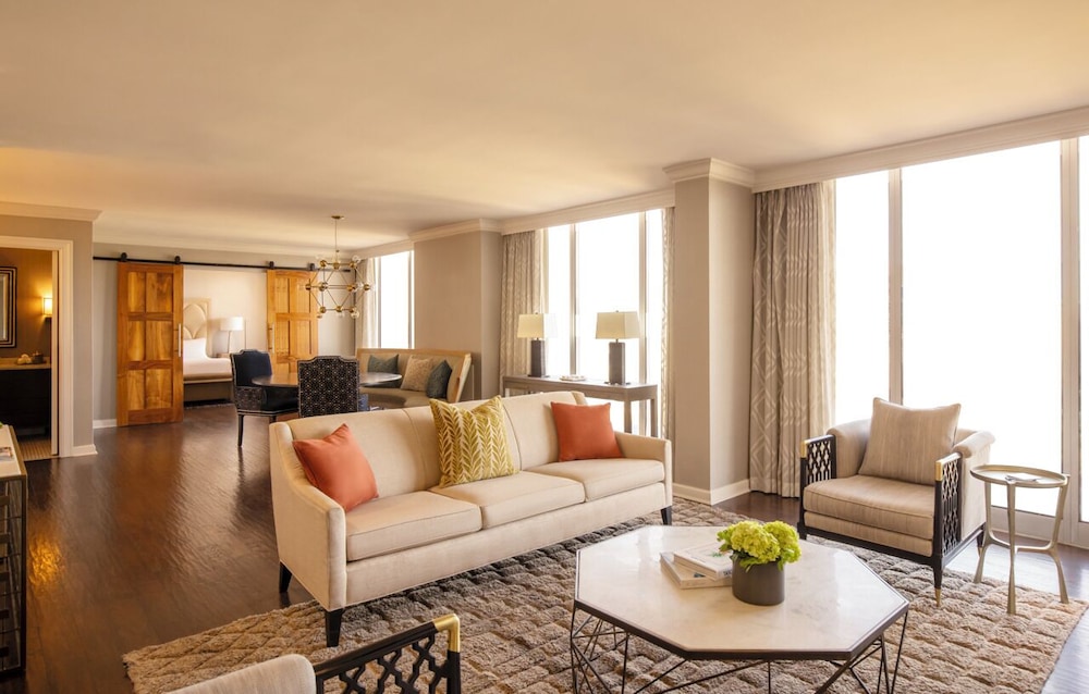 Fairmont Dallas 40/73