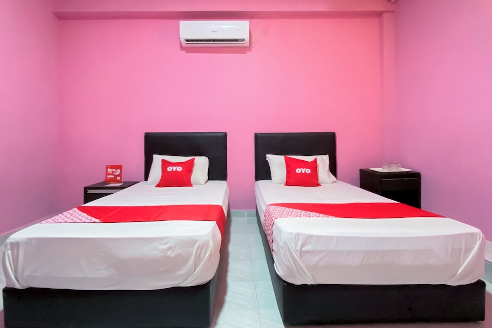 OYO 90039 Coop Hotel Kangar 11/22