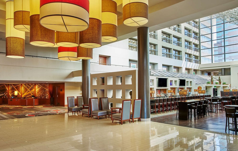 Hyatt Regency Lexington 17/30