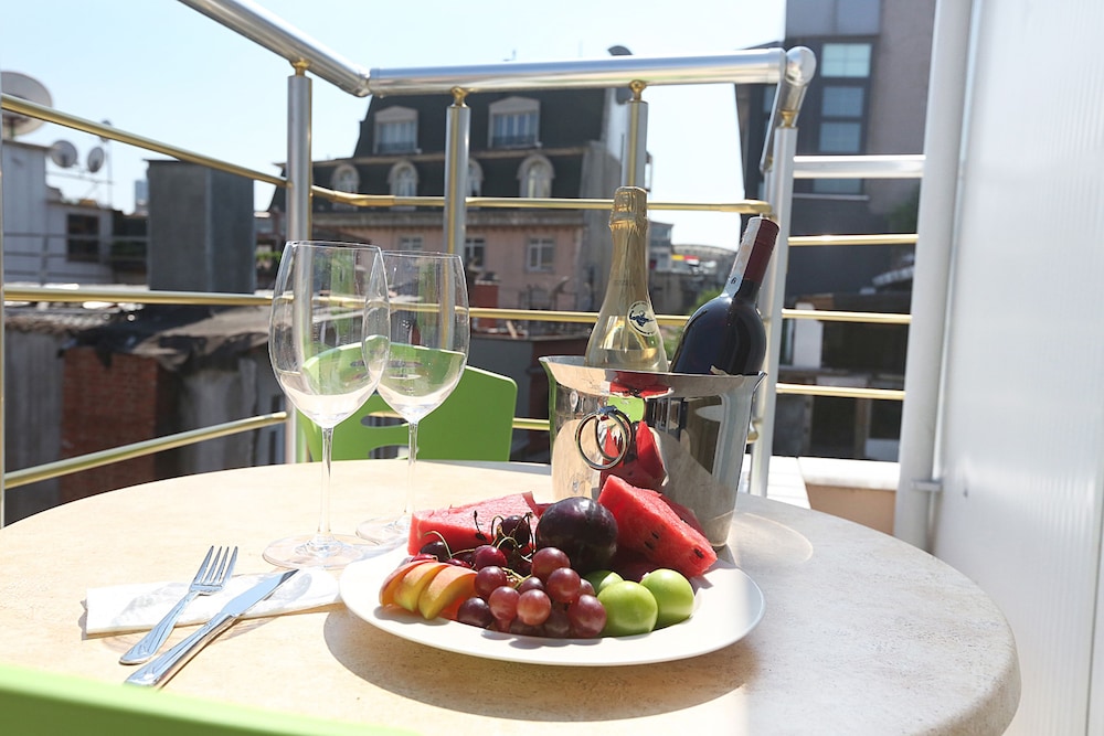 Taksim Maxwell Hotel 50/62